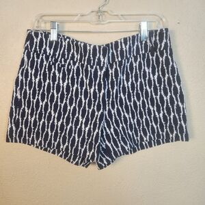 LOFT Blue and White Patterned Women Shorts Size 6 (5320)